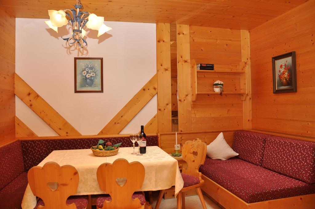Ferienhaus Brigitte Langenfeld Ruang foto